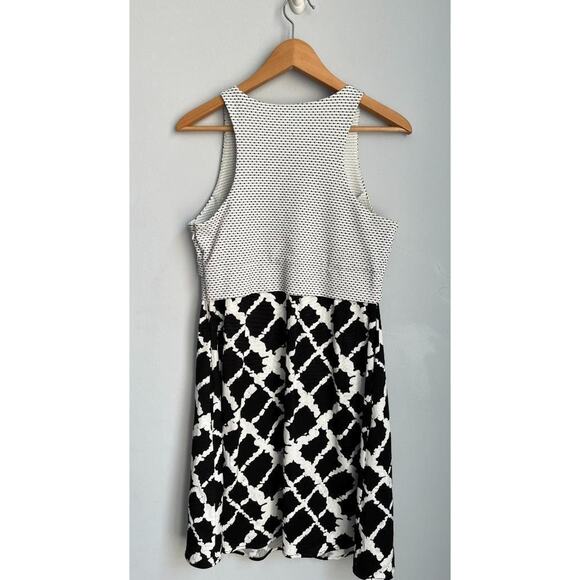 ANTHROPOLOGIE TABITHA sz 4 Aleida black white structured contrast patterns dress - Picture 6 of 9